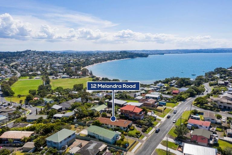 Photo of property in 12 Melandra Road, Stanmore Bay, Whangaparaoa, 0932
