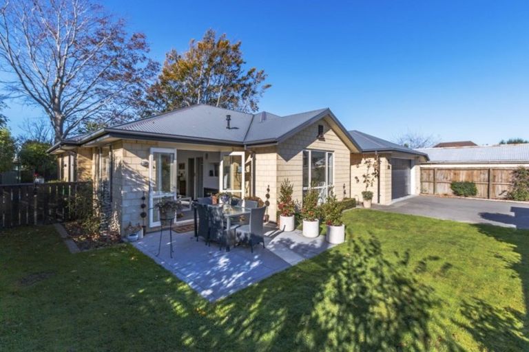 Photo of property in 34 Withells Road, Avonhead, Christchurch, 8042