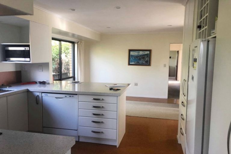 Photo of property in 21 Waitawa Place, Lynmore, Rotorua, 3010