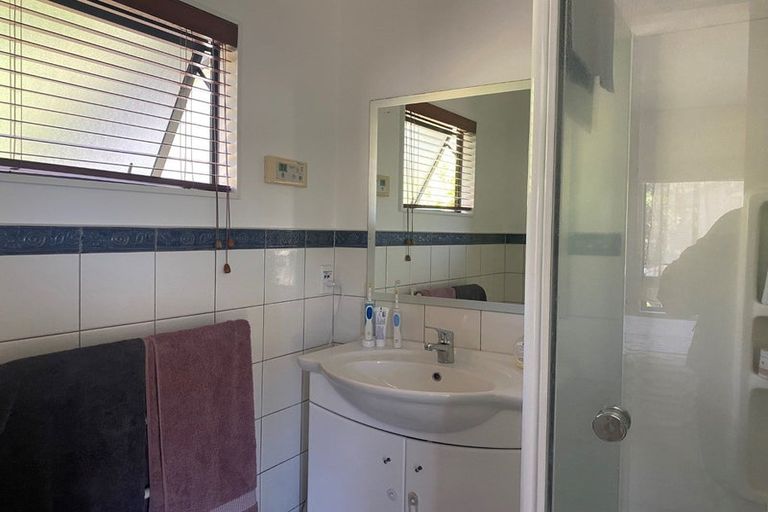 Photo of property in 49 Kentwood Drive, Woodridge, Wellington, 6037