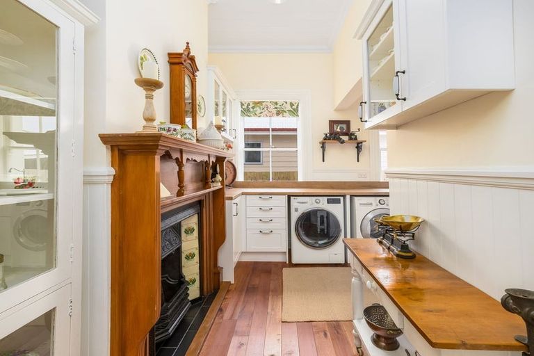 Photo of property in 14 Exeter Street, Waimate, 7924