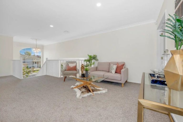 Photo of property in 28 Santa Ana Drive, Dannemora, Auckland, 2016