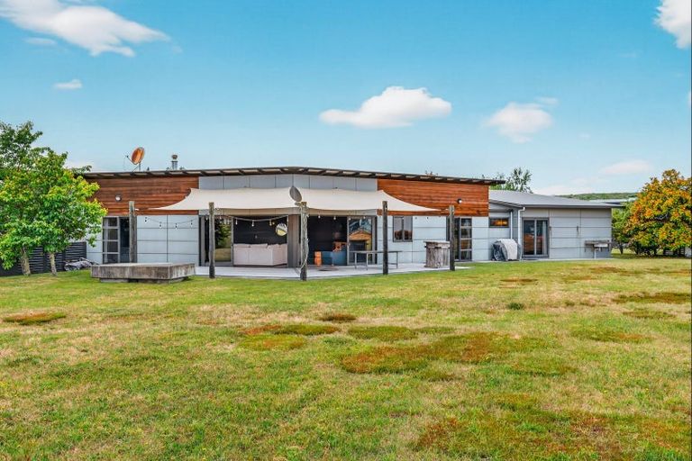 Photo of property in 16 Wai Matangi Place, Motuoapa, 3382