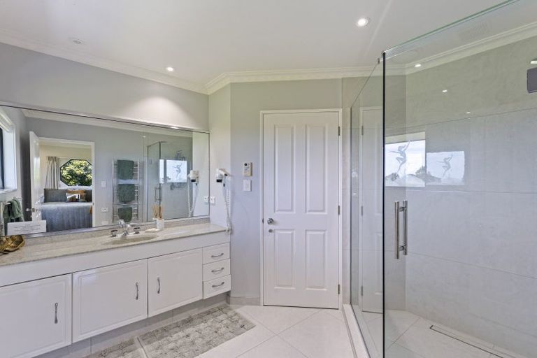 Photo of property in 1179 Devon Road, Bell Block, New Plymouth, 4373