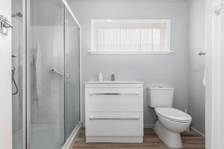 Photo of property in 69 Bartholomew Road, Levin, 5510