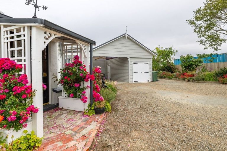 Photo of property in 14 Exeter Street, Waimate, 7924