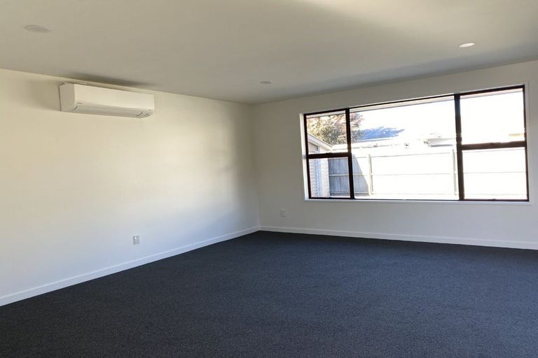 Photo of property in 3/28 Oxley Avenue, St Albans, Christchurch, 8014