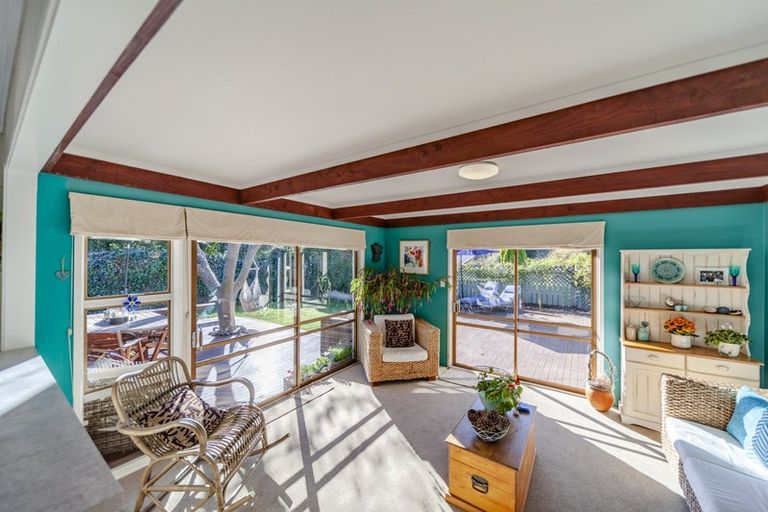 Photo of property in 74 Greenwood Road, Havelock North, 4130