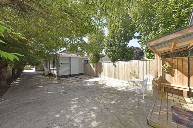 Photo of property in 6 Curletts Road, Sockburn, Christchurch, 8042