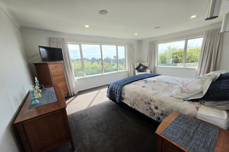 Photo of property in 16 North Ridge Drive, Oamaru North, Oamaru, 9400