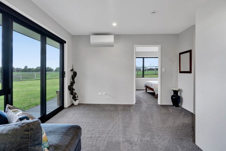 Photo of property in 376 Egmont Road, Hillsborough, New Plymouth, 4372