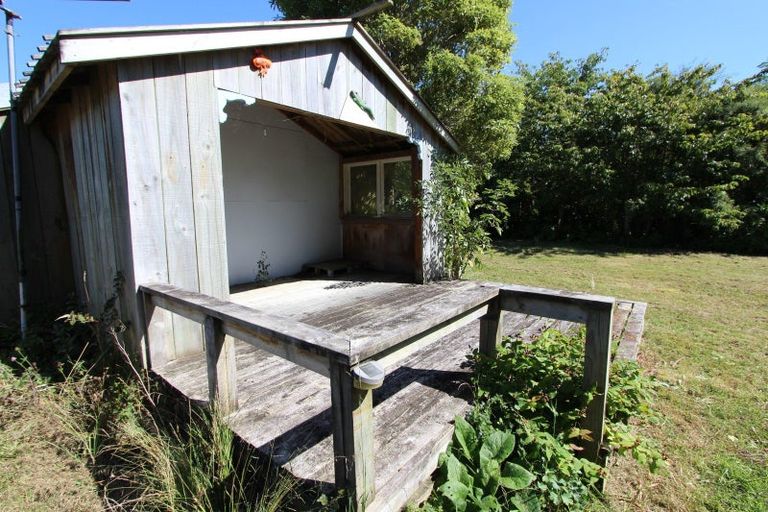Photo of property in 69 Stanly Street, Eketahuna, 4900