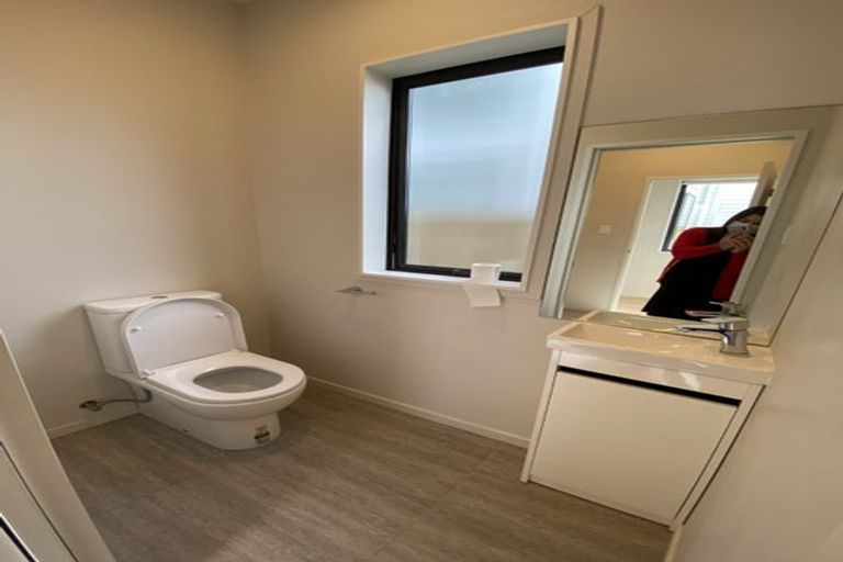 Photo of property in 30 Toanui Road, Hobsonville, Auckland, 0616