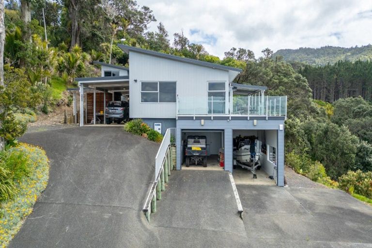 Photo of property in 402 Tuateawa Road, Tuateawa, Coromandel, 3583