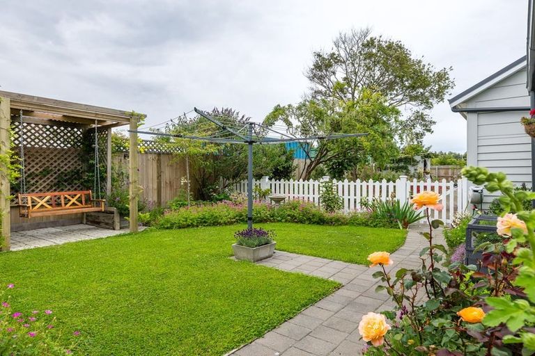 Photo of property in 14 Exeter Street, Waimate, 7924
