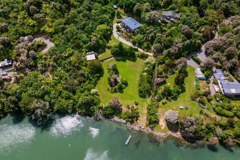 Photo of property in 257 Queen Charlotte Drive, Havelock, 7281