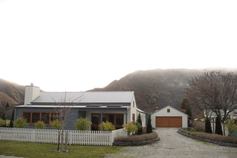 Photo of property in 23 Caernarvon Street, Arrowtown, 9302