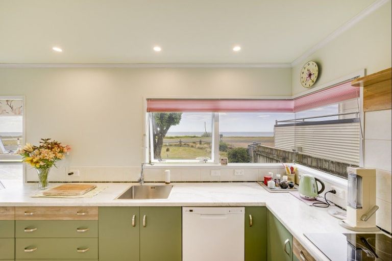 Photo of property in 256 Whirinaki Road, Eskdale, Napier, 4182