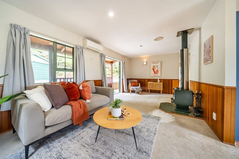 Photo of property in 39 Avro Road, Blue Mountains, Upper Hutt, 5371
