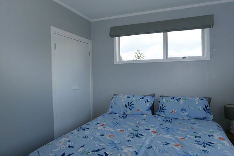 Photo of property in 10 Konini Crescent, Waikanae Beach, Waikanae, 5036