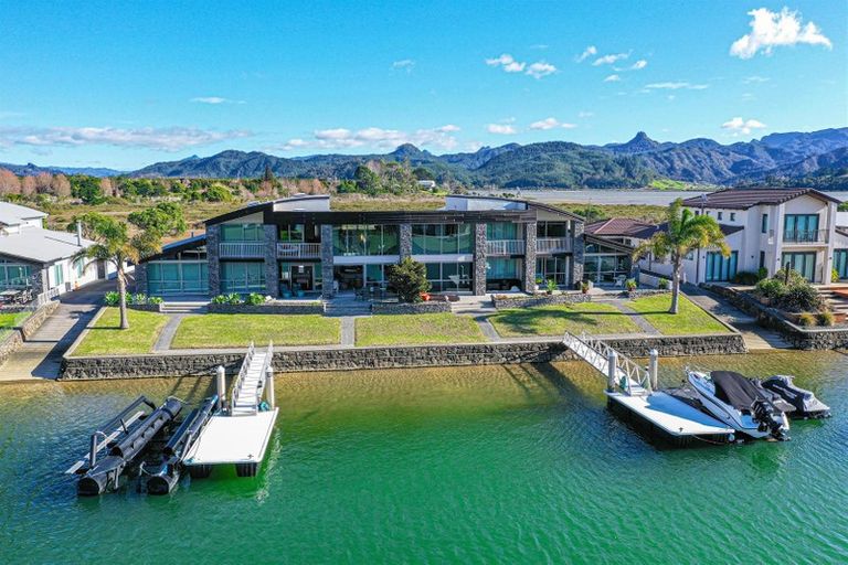 Photo of property in 162a Waterways Parade, Pauanui, Hikuai, 3579