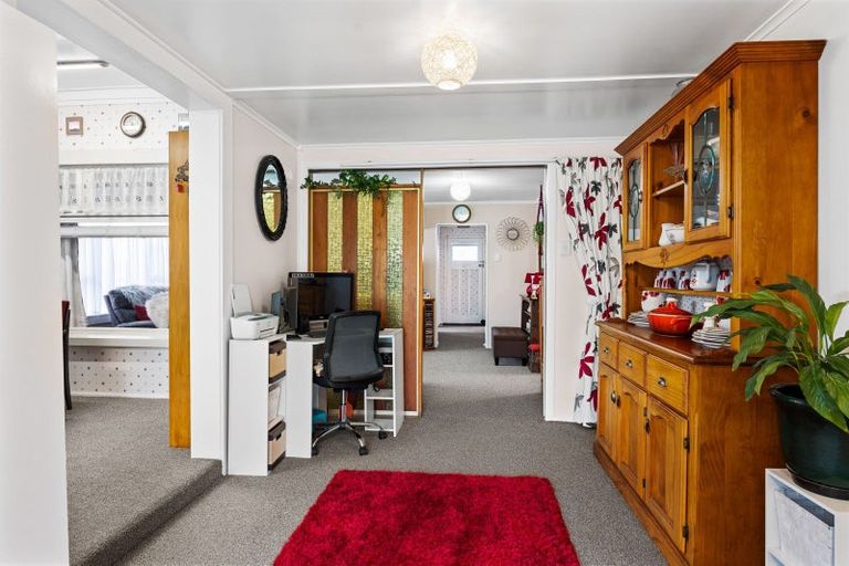 Photo of property in 23 Portia Street, Stratford, 4332