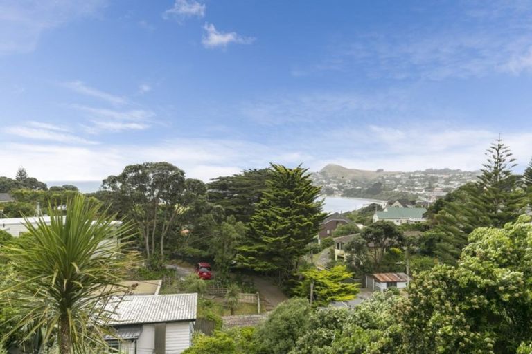 Photo of property in 16 View Road, Titahi Bay, Porirua, 5022