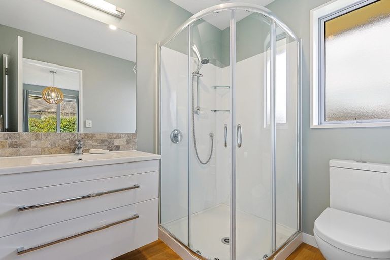 Photo of property in 8 Awarua Road, Pegasus, 7612