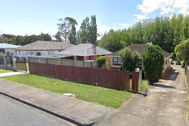 Photo of property in 71 Blake Road, Mangere East, Auckland, 2024