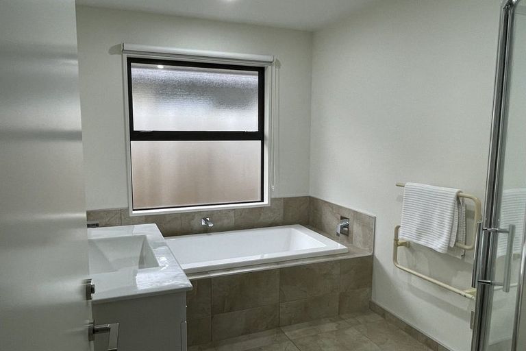 Photo of property in 28 Keene Street, Wigram, Christchurch, 8042