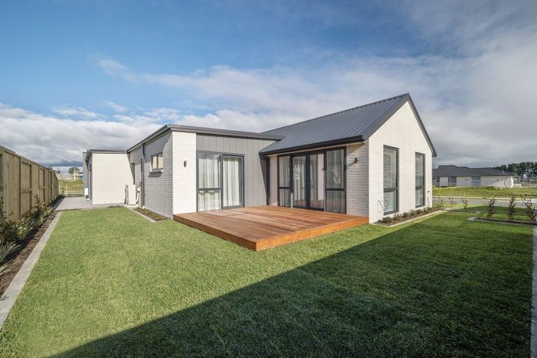 Photo of property in 99 Harakeke Drive, Wharewaka, Taupo, 3330