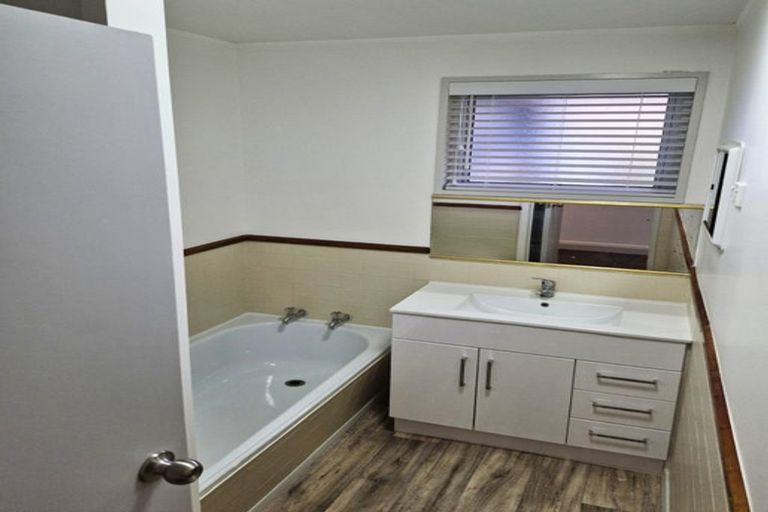 Photo of property in 79 Hall Street, Cobden, Greymouth, 7802