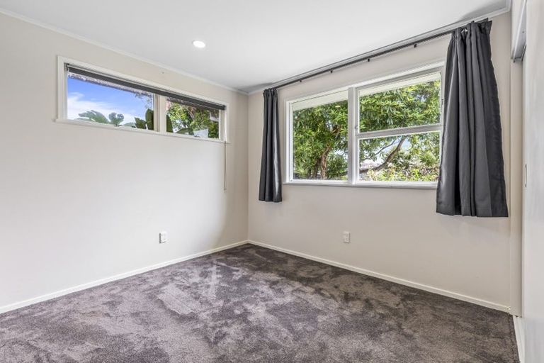 Photo of property in 65 Sycamore Drive, Sunnynook, Auckland, 0620