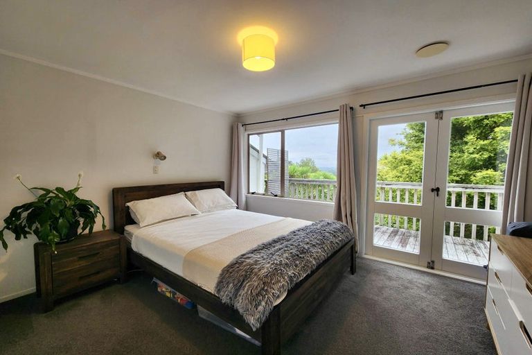 Photo of property in 32 Aeroview Drive, Beach Haven, Auckland, 0626