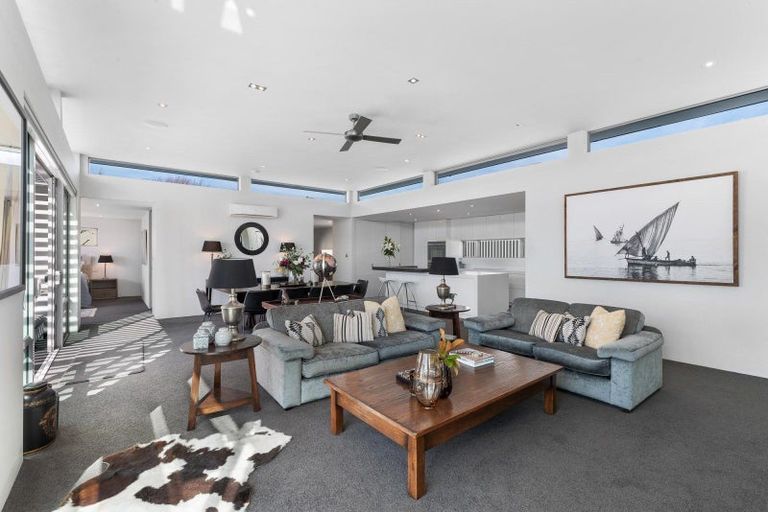 Photo of property in 15 Faulks Terrace, Wanaka, 9305