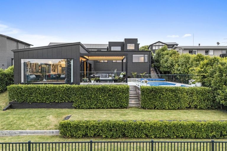 Photo of property in 115 Kaipara Portage Road, Riverhead, 0820