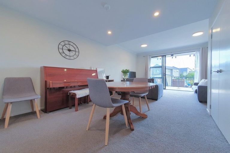 Photo of property in 196 Hobsonville Point Road, Hobsonville, Auckland, 0616