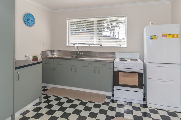 Photo of property in 11a Rangitane Street, Himatangi Beach, Foxton, 4891