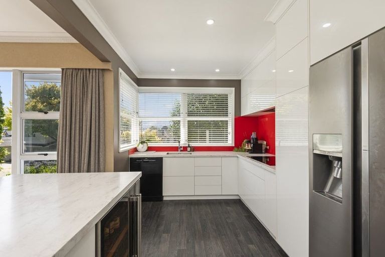 Photo of property in 1 Wigan Place, Hokowhitu, Palmerston North, 4410