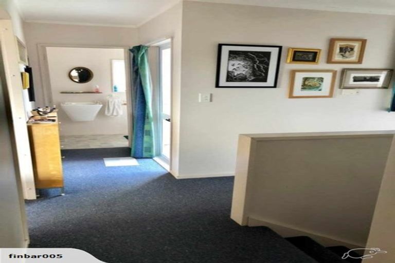 Photo of property in 14b Bay Lair Grove, Island Bay, Wellington, 6023