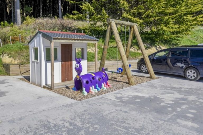 Photo of property in 46 Eucalyptus Way, Nikau Valley, Paraparaumu, 5032