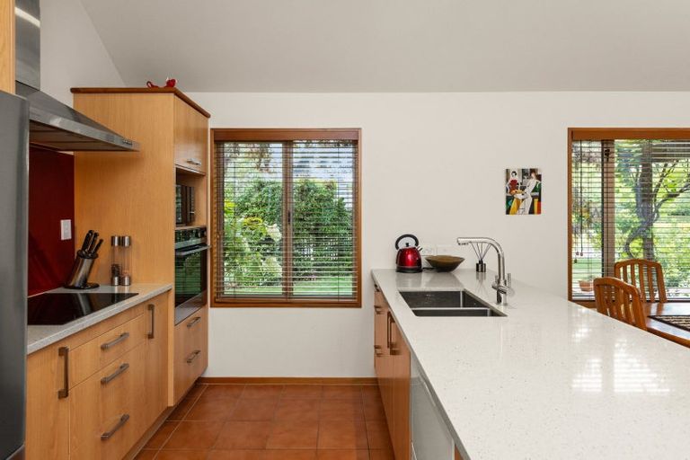 Photo of property in 1/225 Te Mata Road, Havelock North, 4130