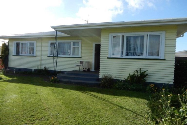 Photo of property in 78 Waihi Road, Hawera, 4610