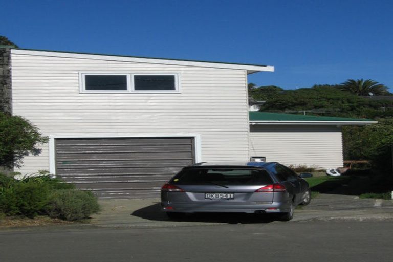 Photo of property in 13 Jane Grove, Paparangi, Wellington, 6037