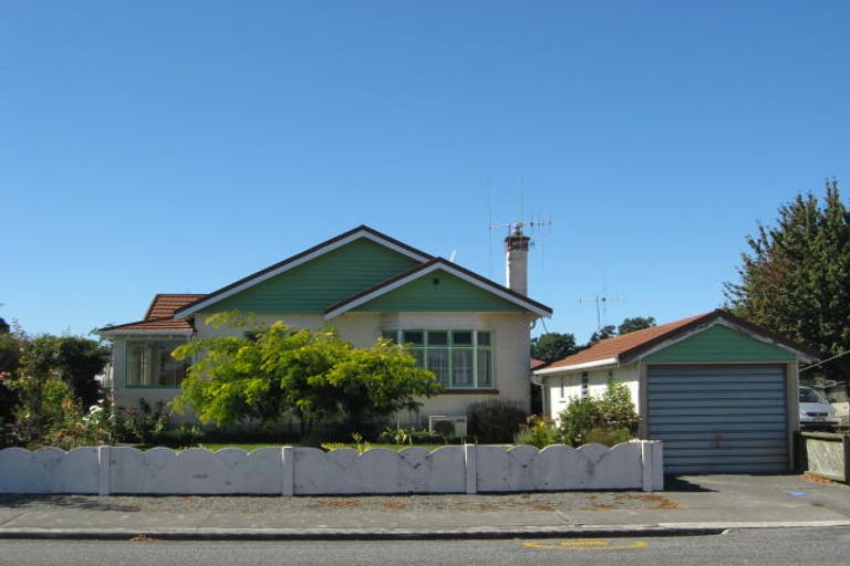 Photo of property in 42 Allnatt Street, Temuka, 7920
