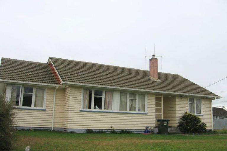 Photo of property in 18 Duff Crescent, Highbury, Palmerston North, 4412