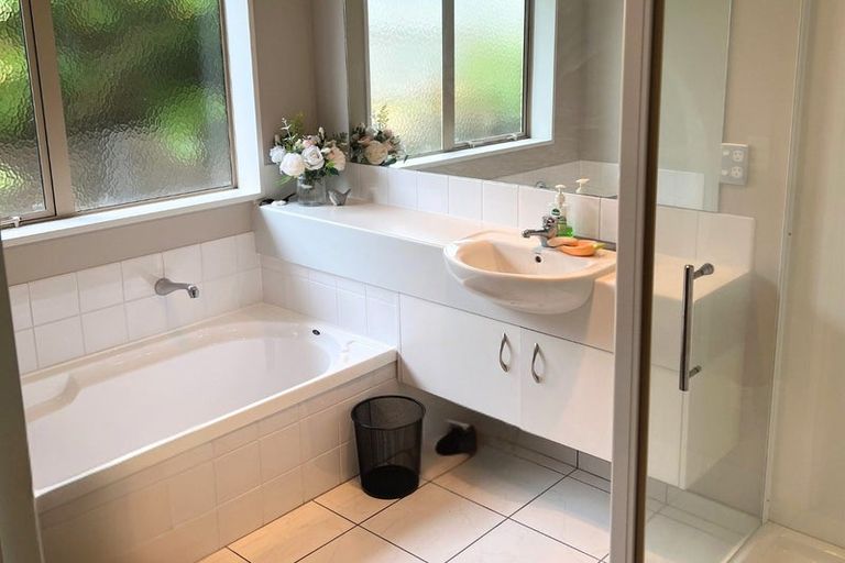 Photo of property in 42 Heathfield Avenue, Huntington, Hamilton, 3210