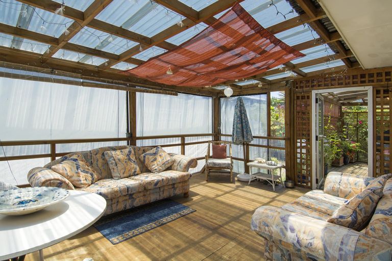 Photo of property in 684 Pukehina Parade, Pukehina, Te Puke, 3189