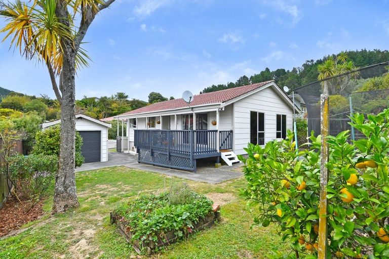 Photo of property in 80 Field Street, Silverstream, Upper Hutt, 5019