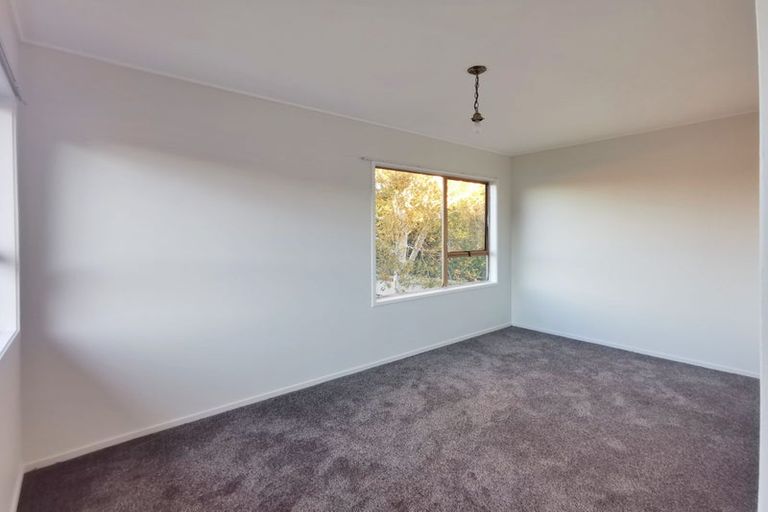 Photo of property in 150 Pigeon Mountain Road, Half Moon Bay, Auckland, 2012
